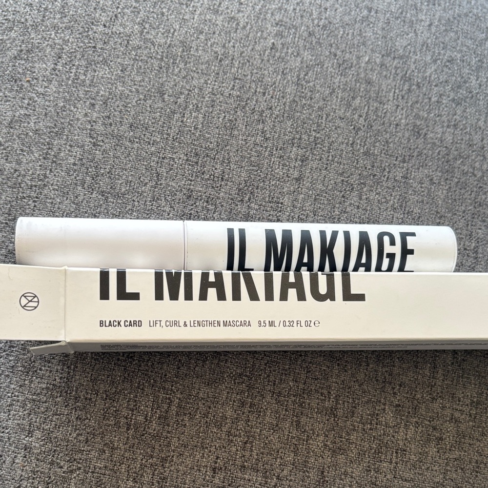 NWT IL MAKIAGE Black Card Mascara